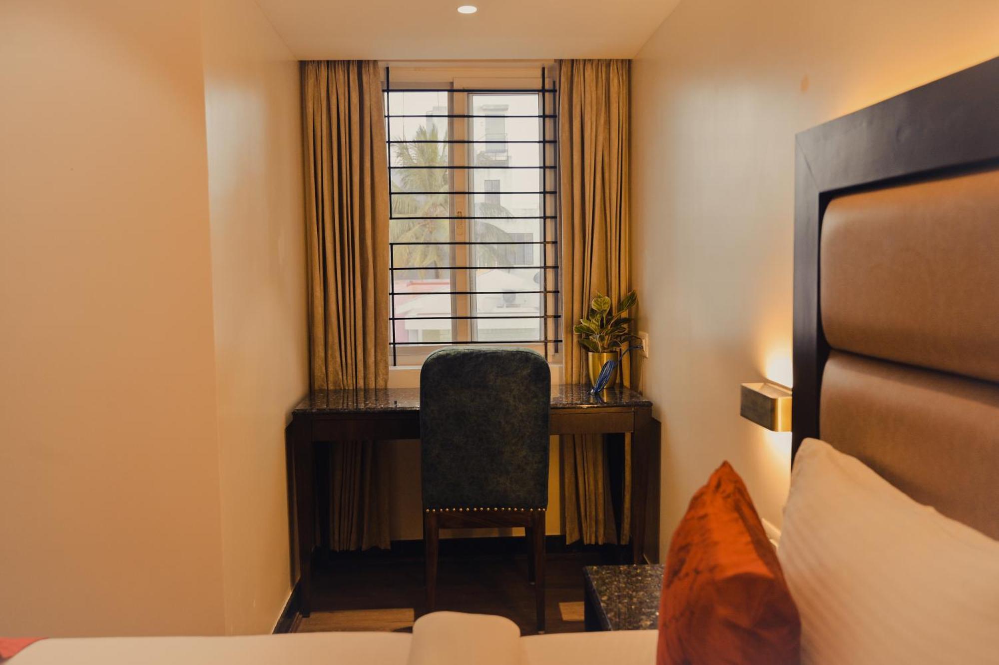 Hotel Golden Riviera Mysore Ngoại thất bức ảnh