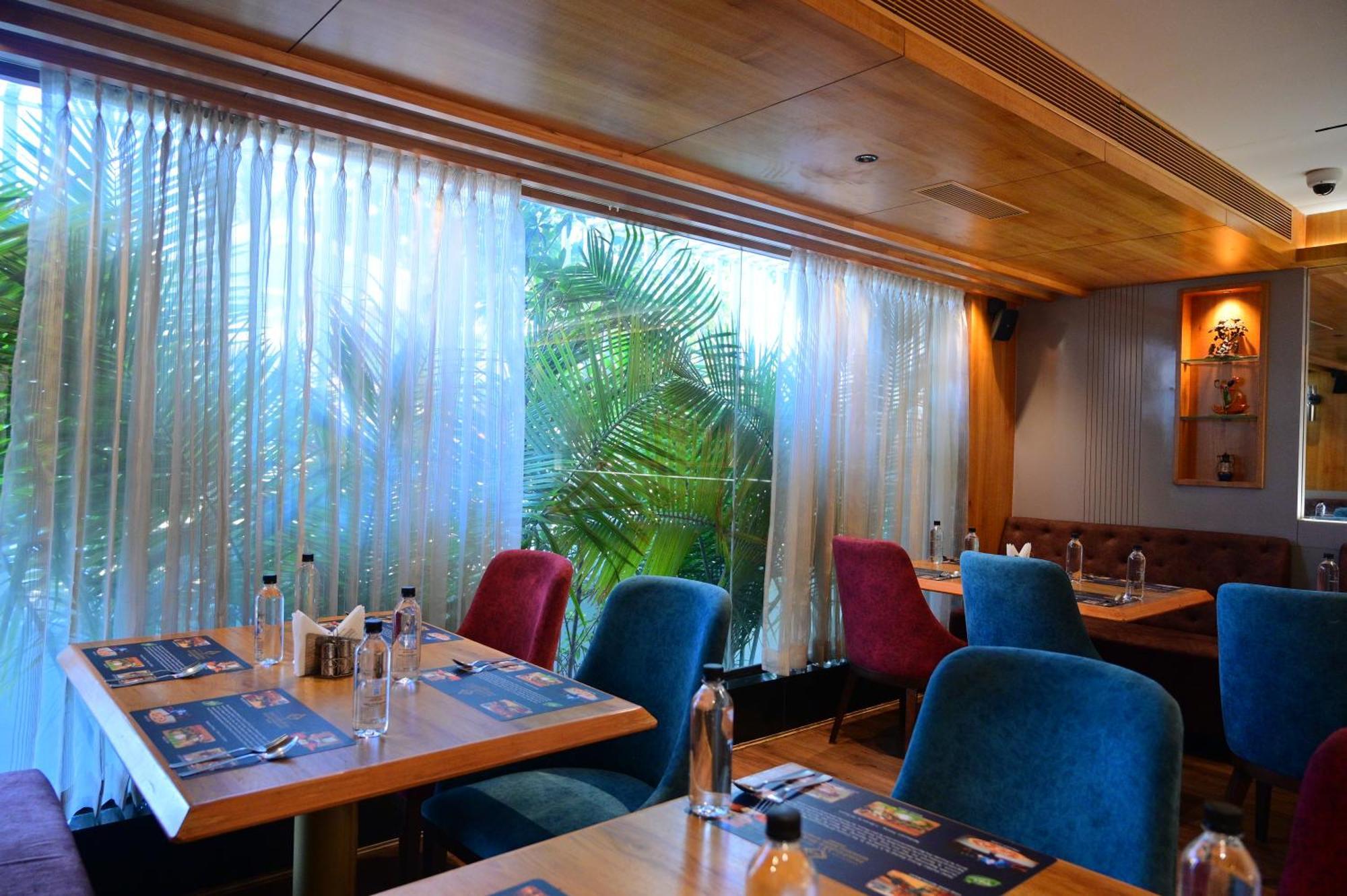 Hotel Golden Riviera Mysore Ngoại thất bức ảnh
