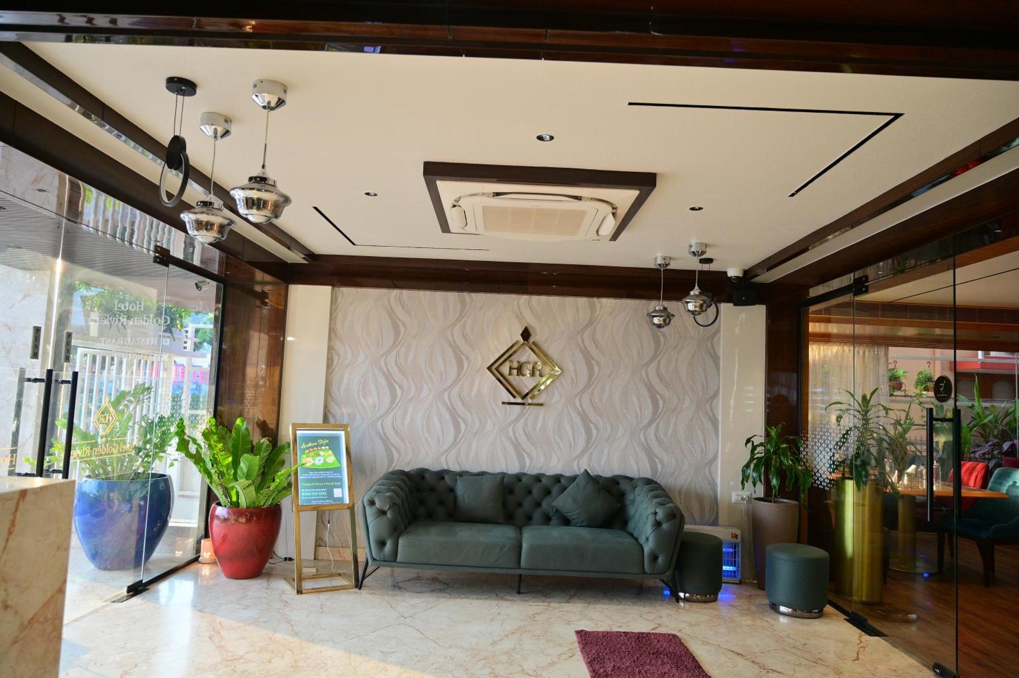 Hotel Golden Riviera Mysore Ngoại thất bức ảnh