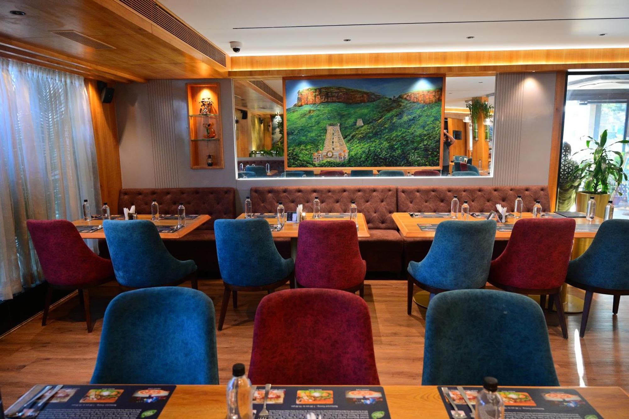 Hotel Golden Riviera Mysore Ngoại thất bức ảnh