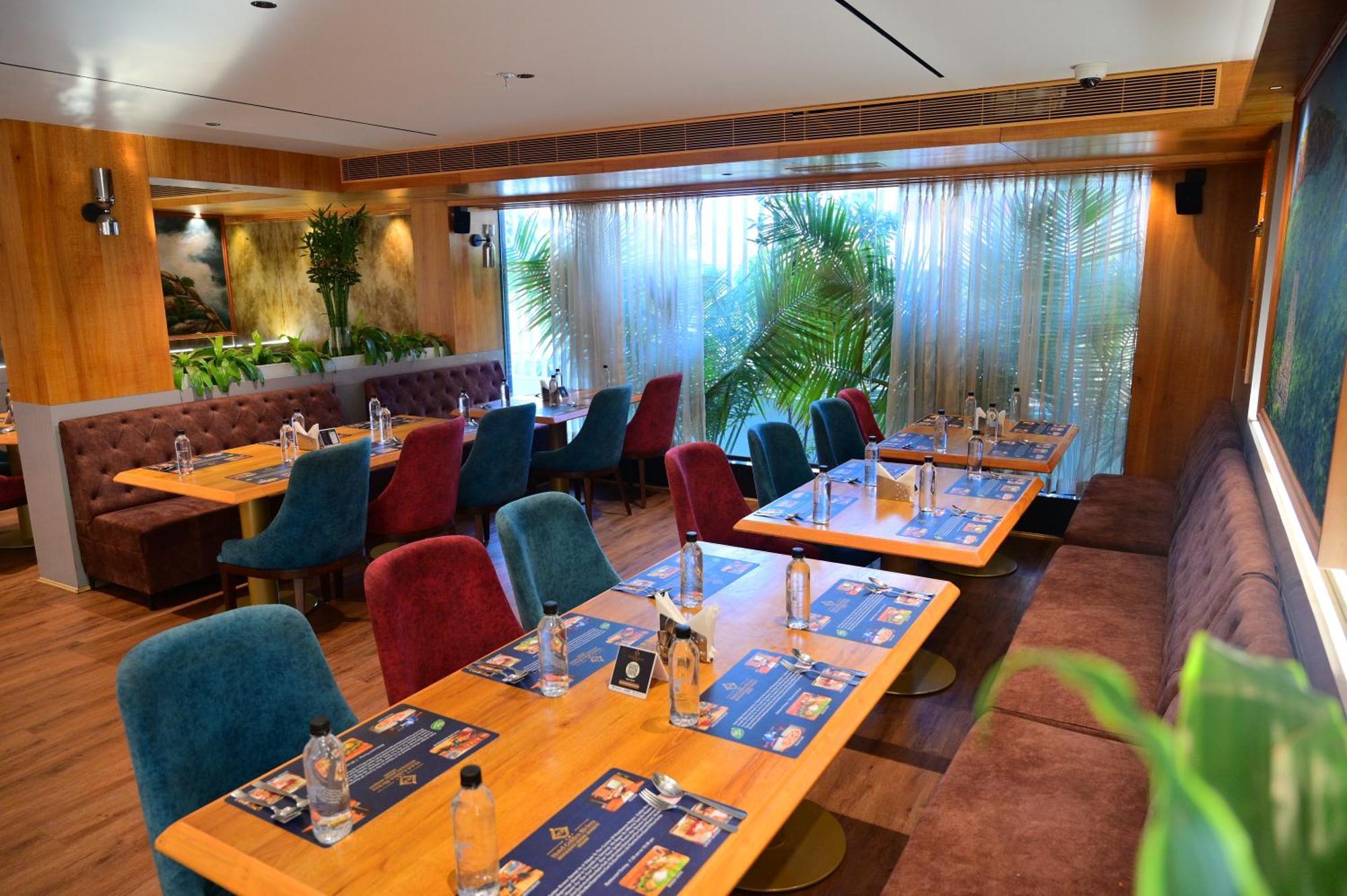 Hotel Golden Riviera Mysore Ngoại thất bức ảnh