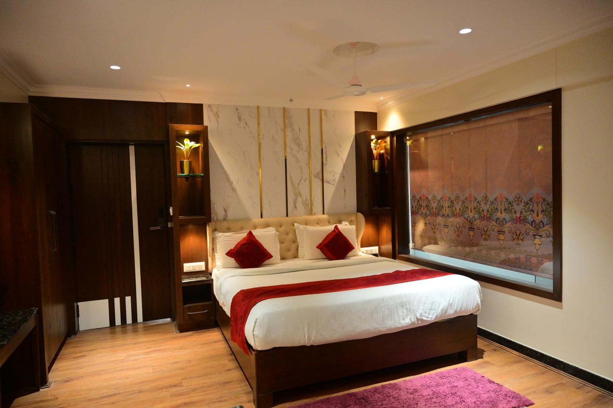 Hotel Golden Riviera Mysore Phòng bức ảnh