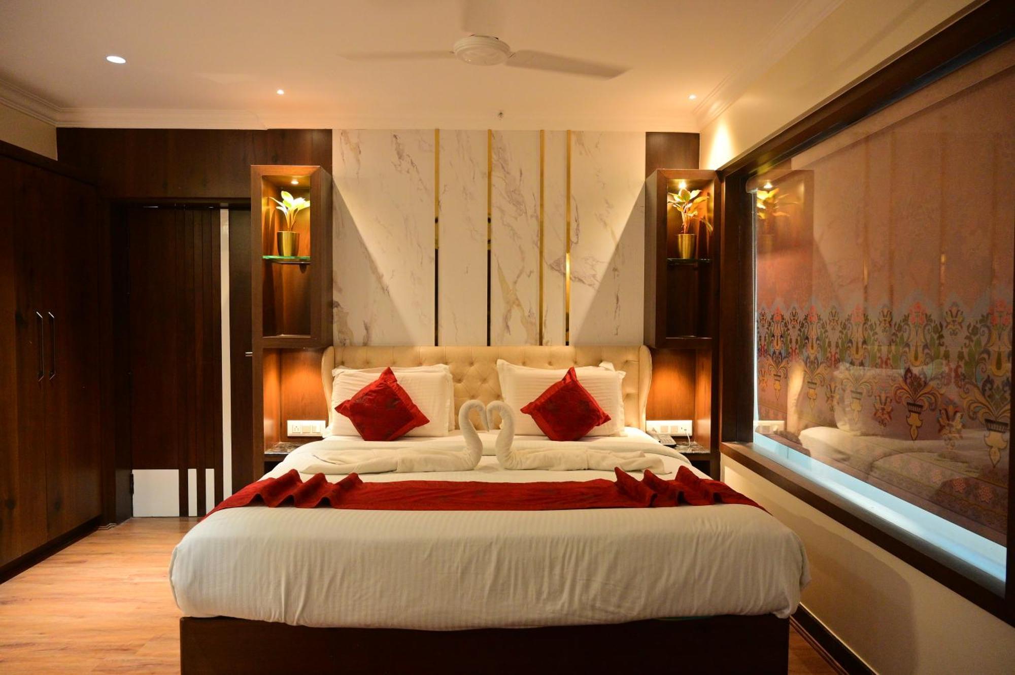 Hotel Golden Riviera Mysore Phòng bức ảnh