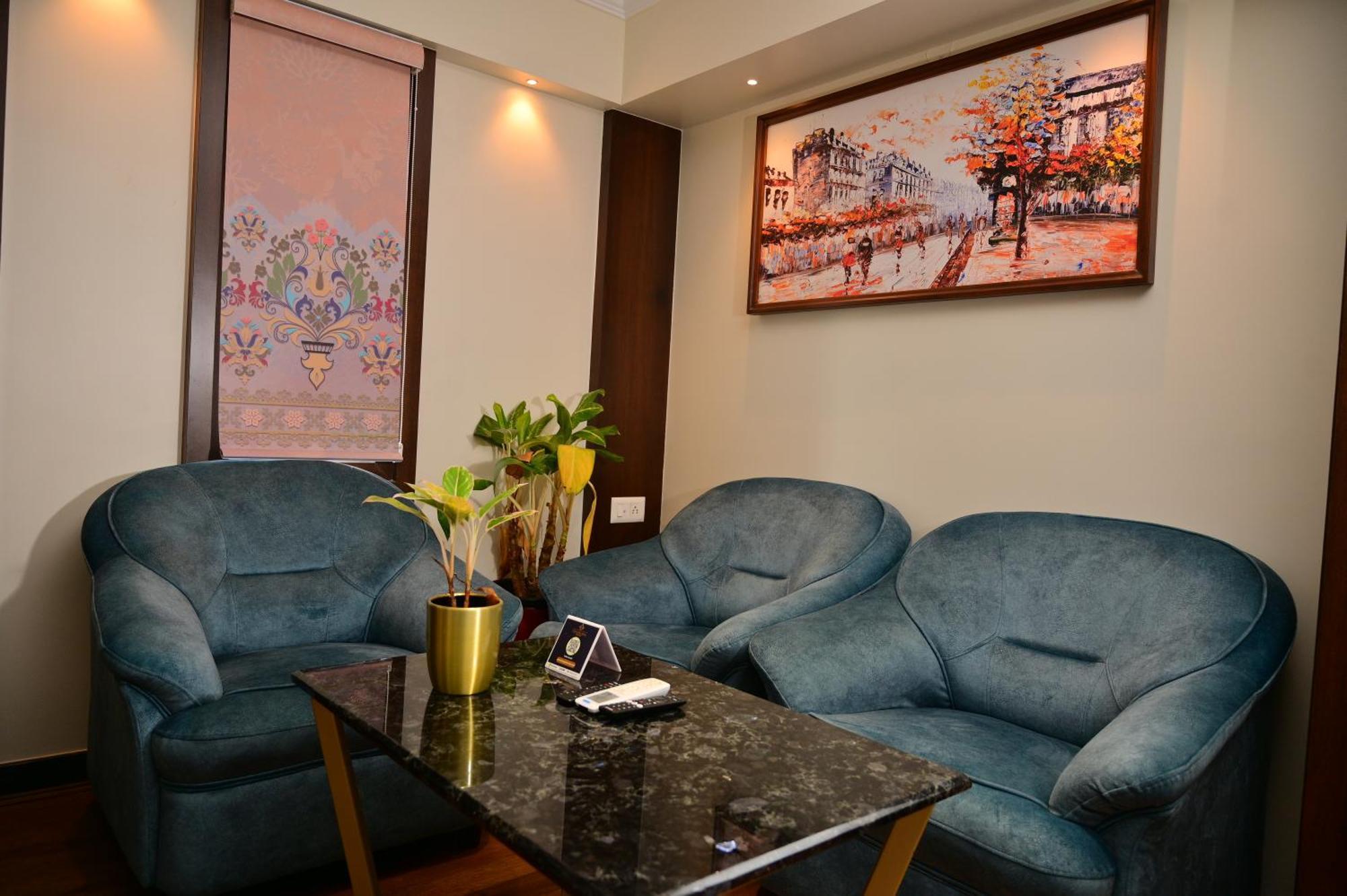 Hotel Golden Riviera Mysore Phòng bức ảnh